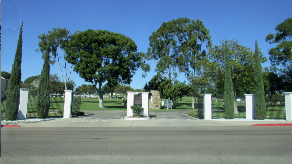 Holy Cross Cemetery